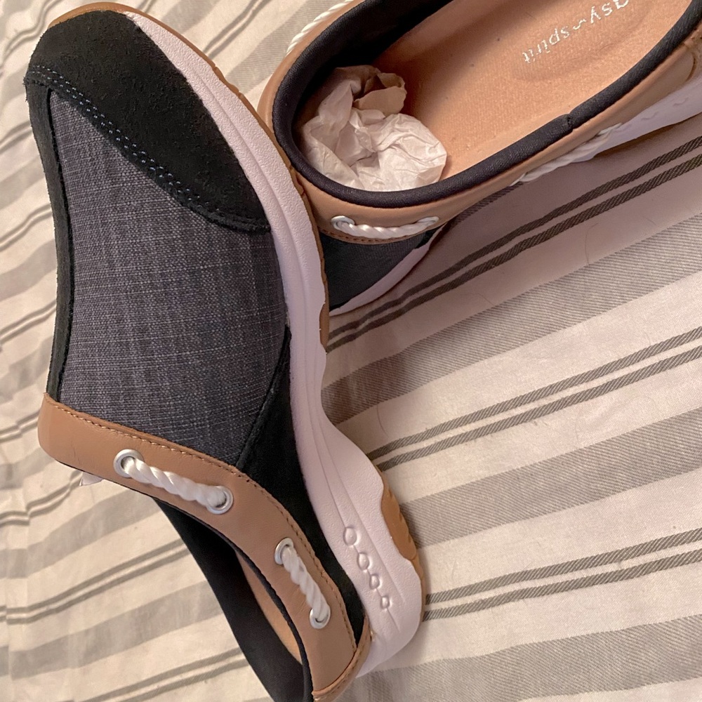 Easy Spirit Travelport Shoes